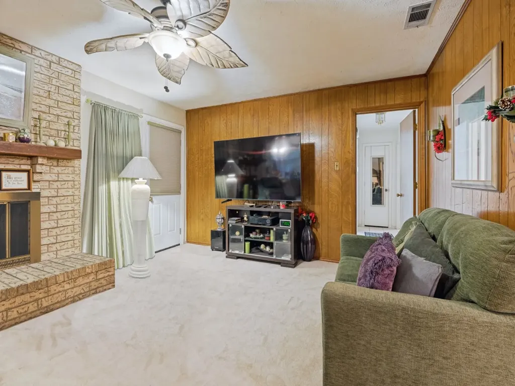 7133 Bayberry Lane Dallas TX 75249