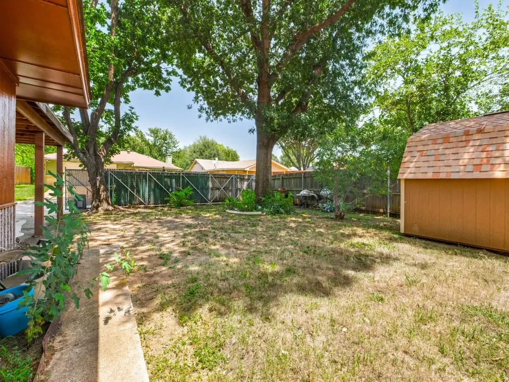 7133 Bayberry Lane Dallas TX 75249