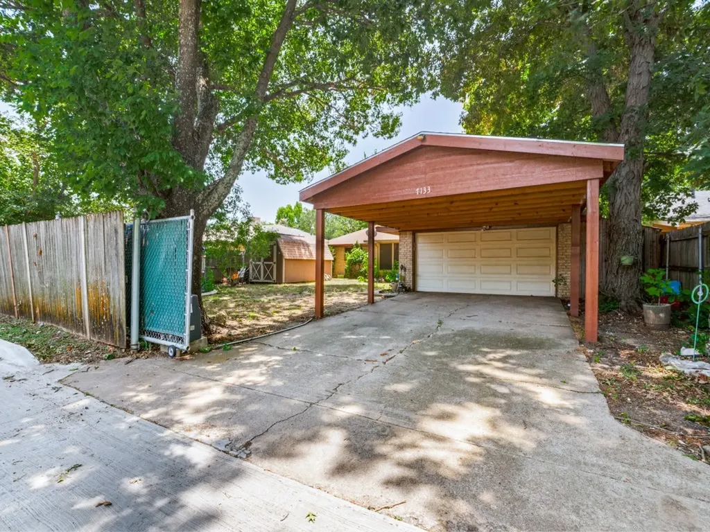 7133 Bayberry Lane Dallas TX 75249