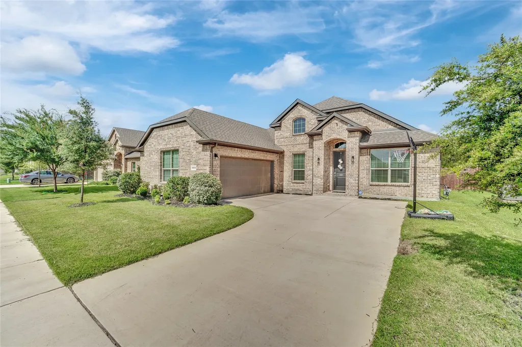 10619 Cherry Tree Way Grand Prairie TX 76065