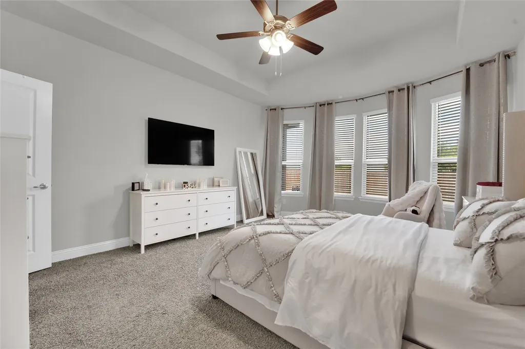 10619 Cherry Tree Way Grand Prairie TX 76065