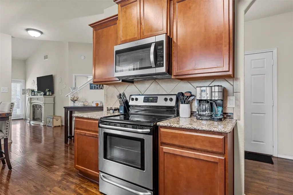 11333 Haggerman Drive Lorena TX 76655