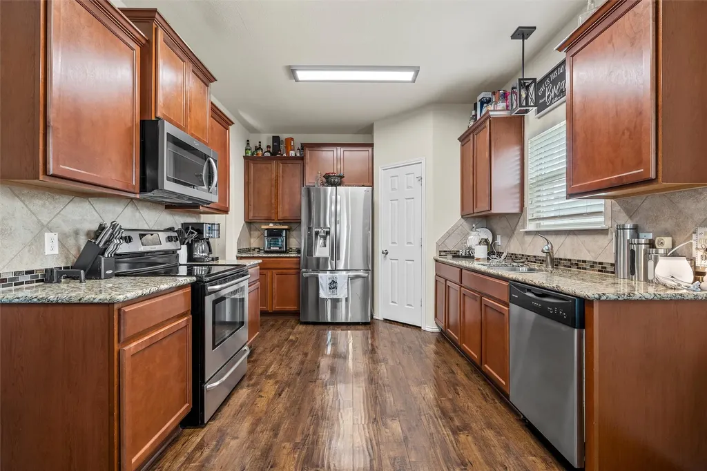 11333 Haggerman Drive Lorena TX 76655