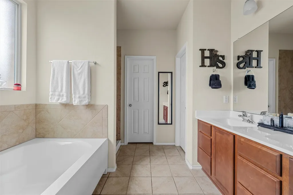 11333 Haggerman Drive Lorena TX 76655