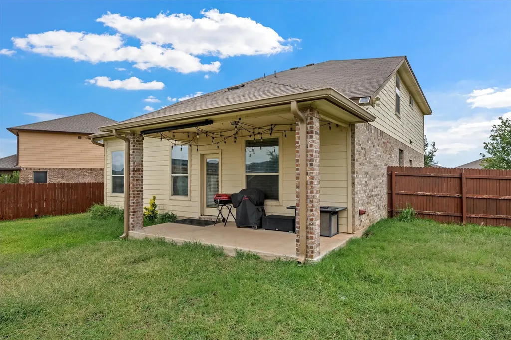 11333 Haggerman Drive Lorena TX 76655