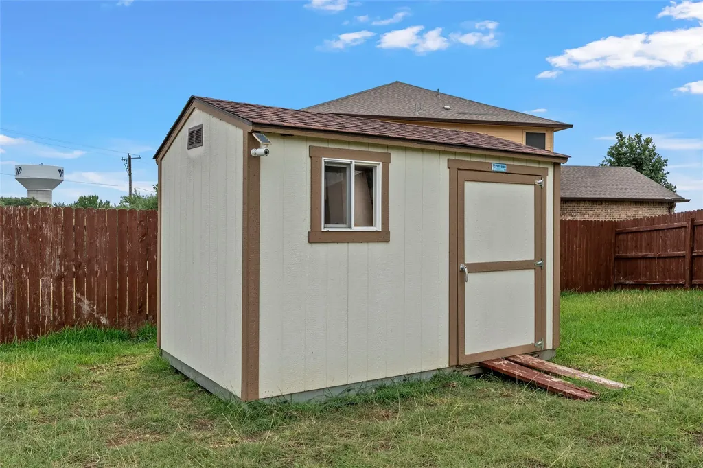 11333 Haggerman Drive Lorena TX 76655
