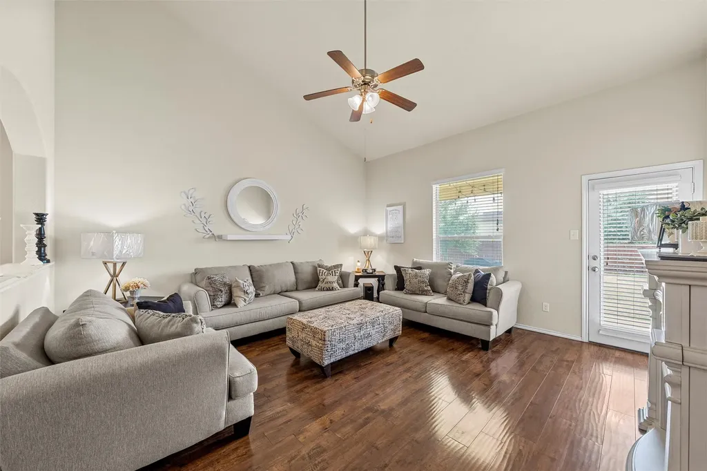11333 Haggerman Drive Lorena TX 76655
