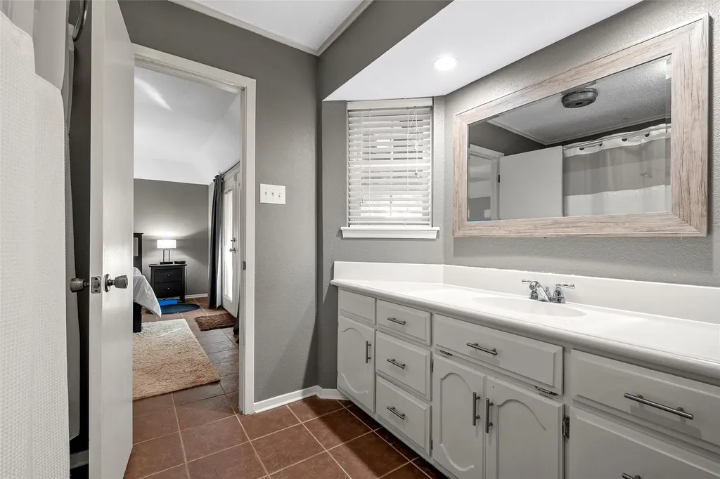 8202 Whippoorwill Drive Woodway TX 76712