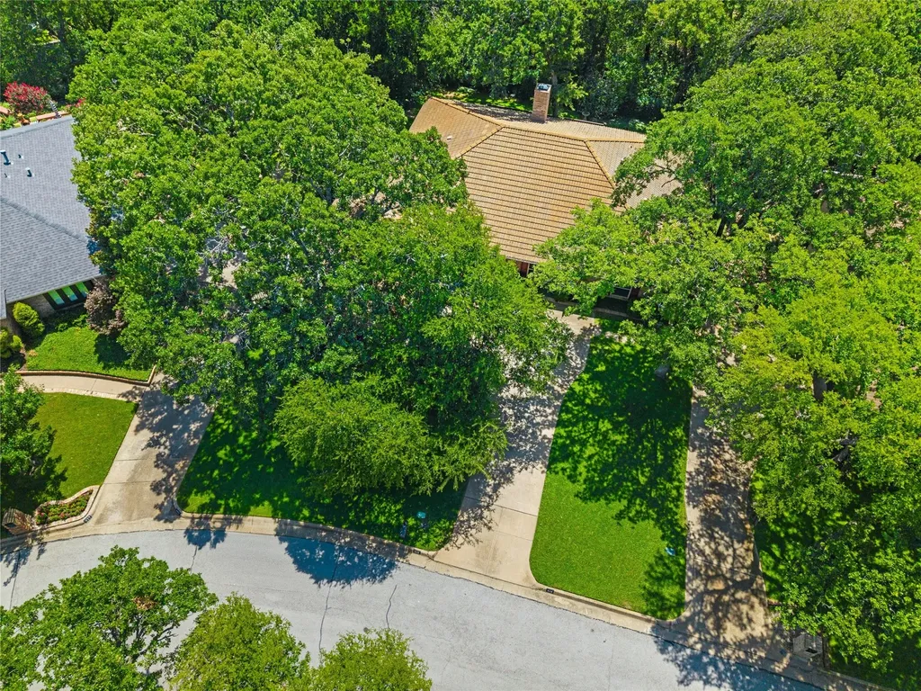 429 Rolling Hills Trail Arlington TX 76011