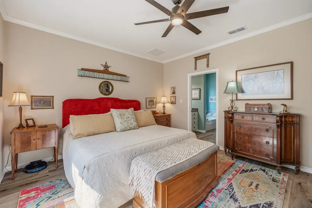 805 Anglers Ridge Bluff Dale TX 76433