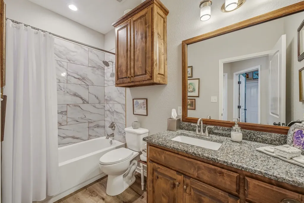 805 Anglers Ridge Bluff Dale TX 76433