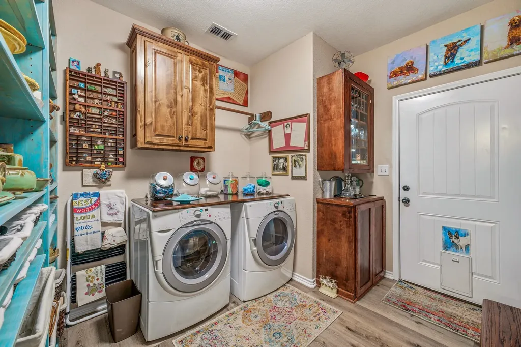 805 Anglers Ridge Bluff Dale TX 76433