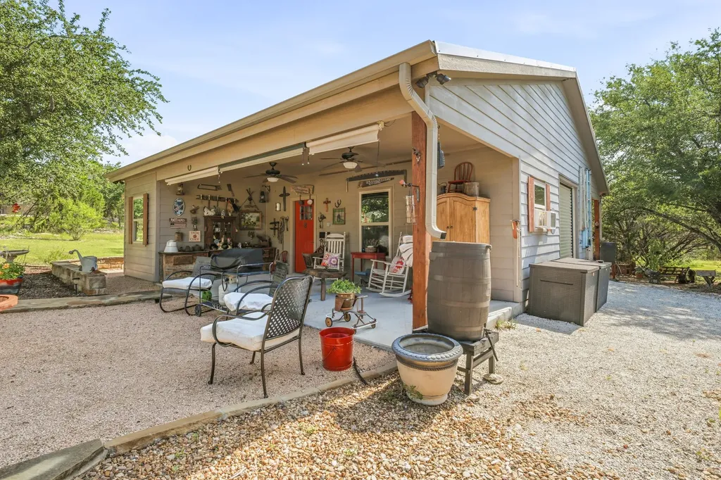 805 Anglers Ridge Bluff Dale TX 76433