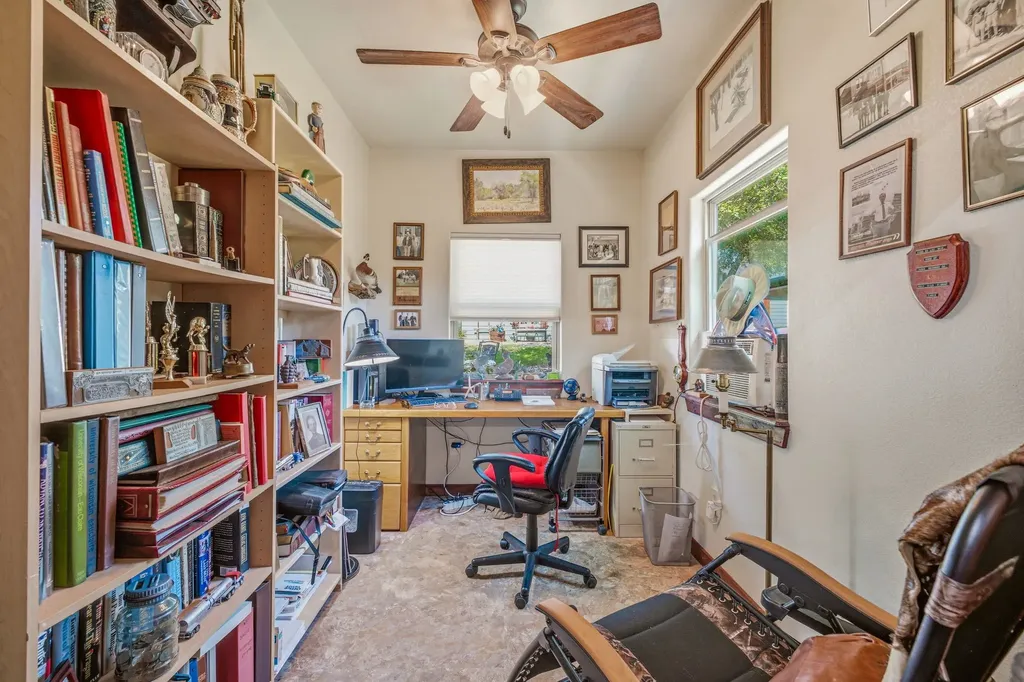 805 Anglers Ridge Bluff Dale TX 76433