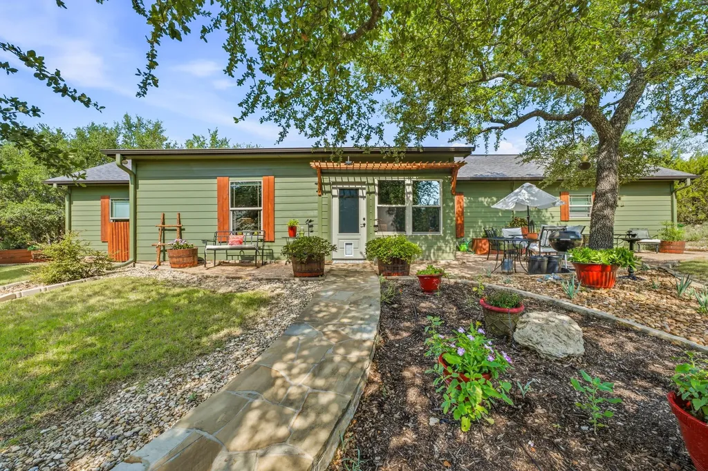 805 Anglers Ridge Bluff Dale TX 76433