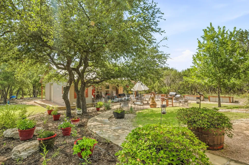 805 Anglers Ridge Bluff Dale TX 76433