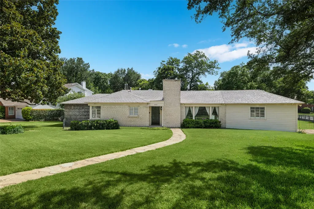 2600 Colonial Parkway Fort Worth TX 76109