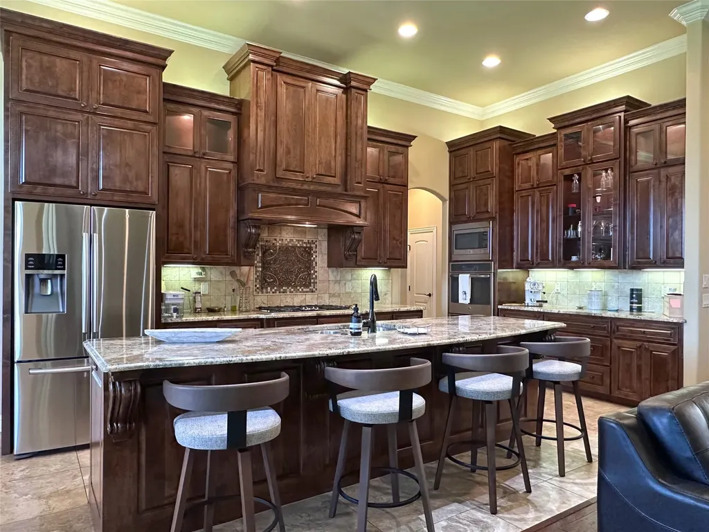 1100 Wessex Drive Woodway TX 76712