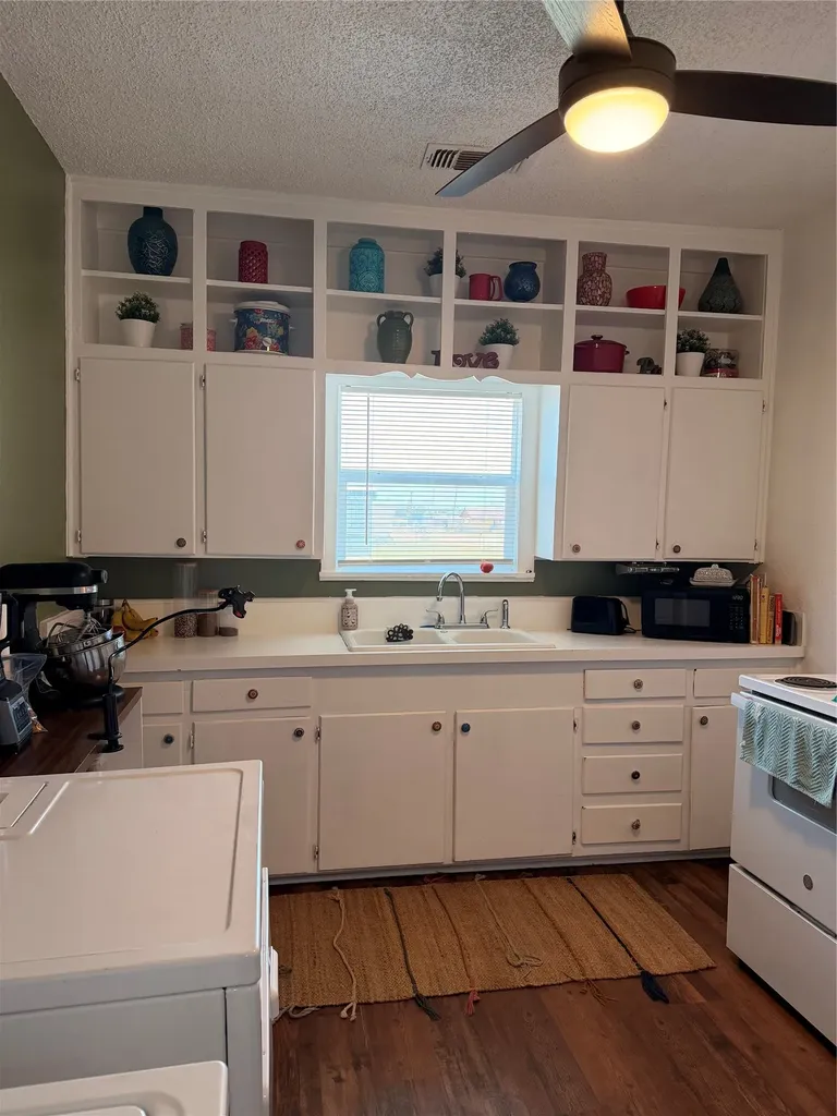 200 S Avenue C Haskell TX 79521