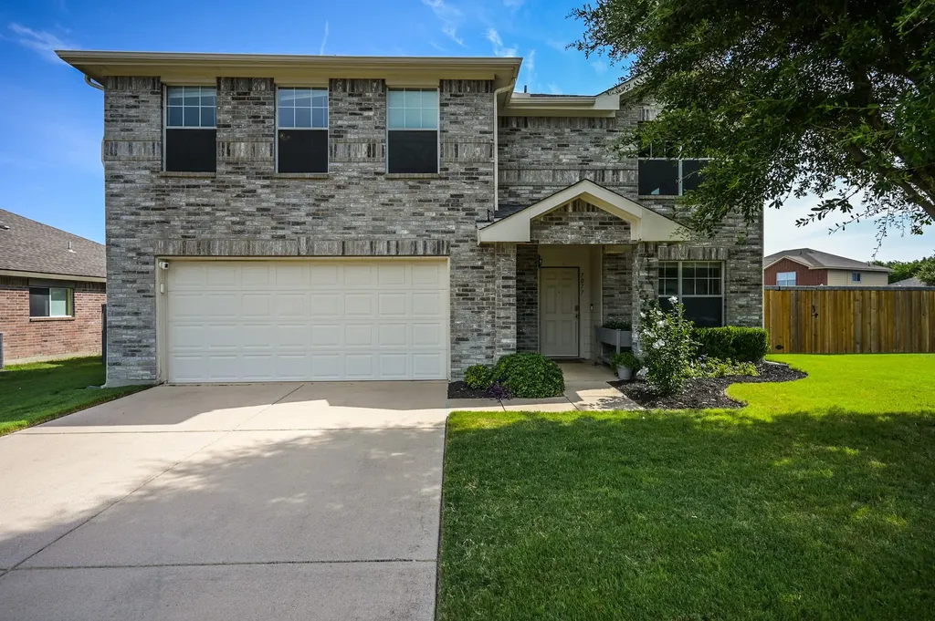 7077 Seton Hall Drive Fort Worth TX 76120