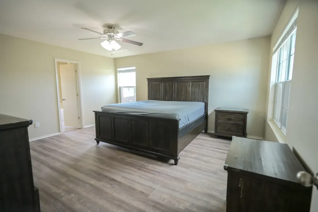 7077 Seton Hall Drive Fort Worth TX 76120