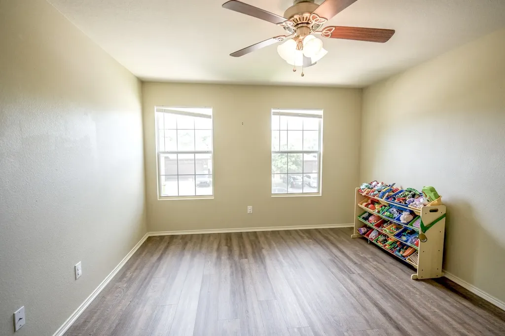 7077 Seton Hall Drive Fort Worth TX 76120