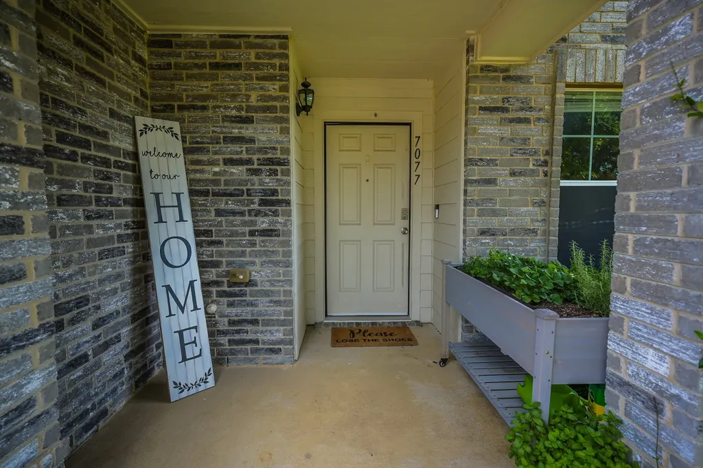 7077 Seton Hall Drive Fort Worth TX 76120