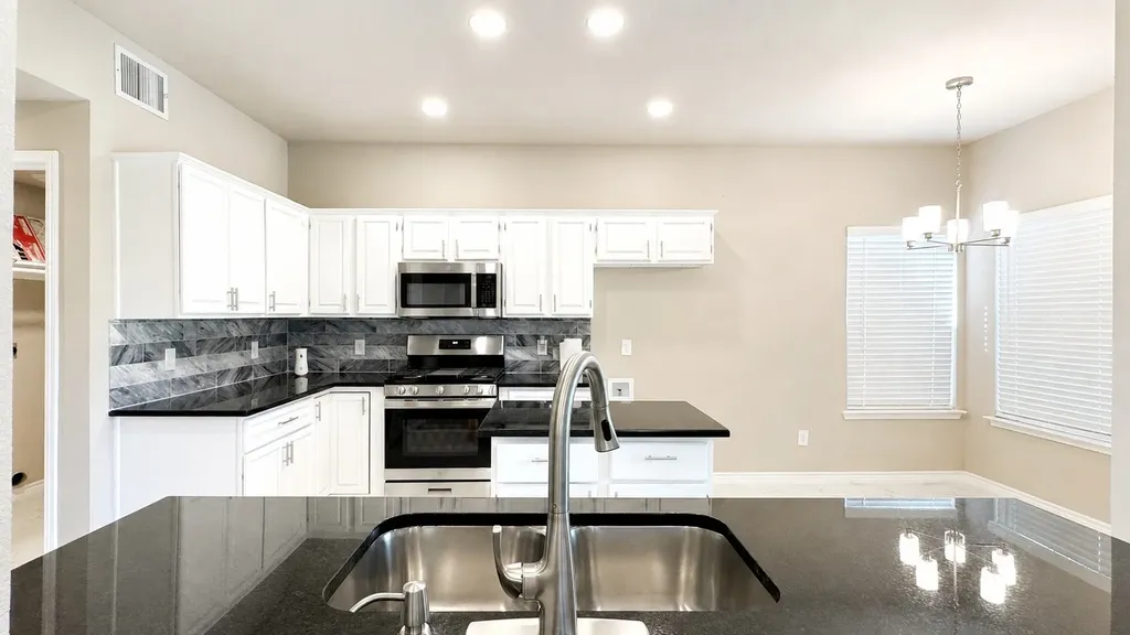 7606 Glenstone Street Rowlett TX 75089