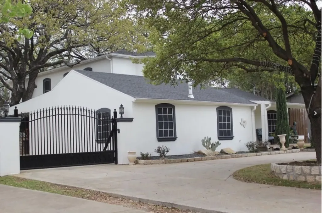106 E Shady Grove Road Grand Prairie TX 75050