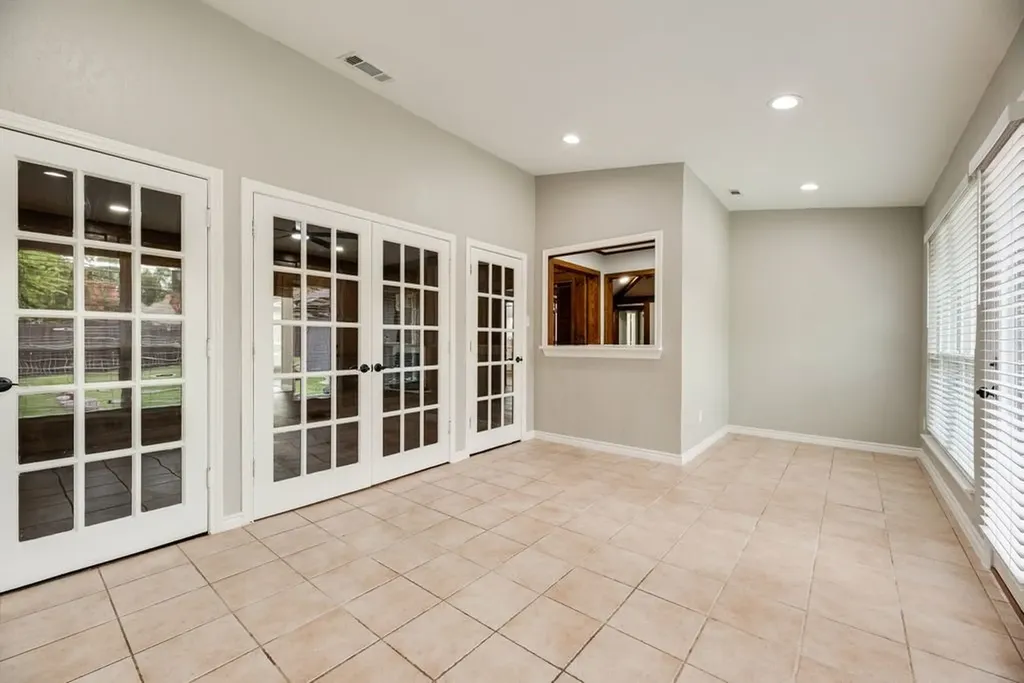 915 Greenbriar Lane Duncanville TX 75137