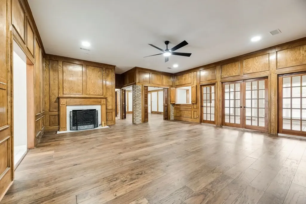 915 Greenbriar Lane Duncanville TX 75137