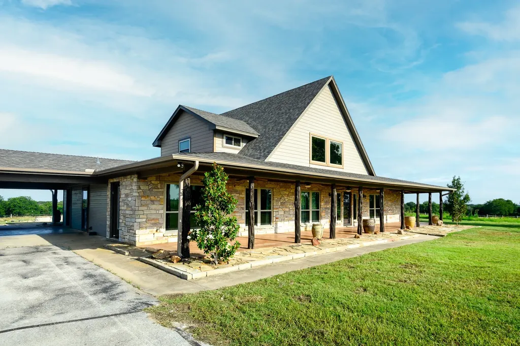 360 Pop Noah Road Collinsville TX 76233