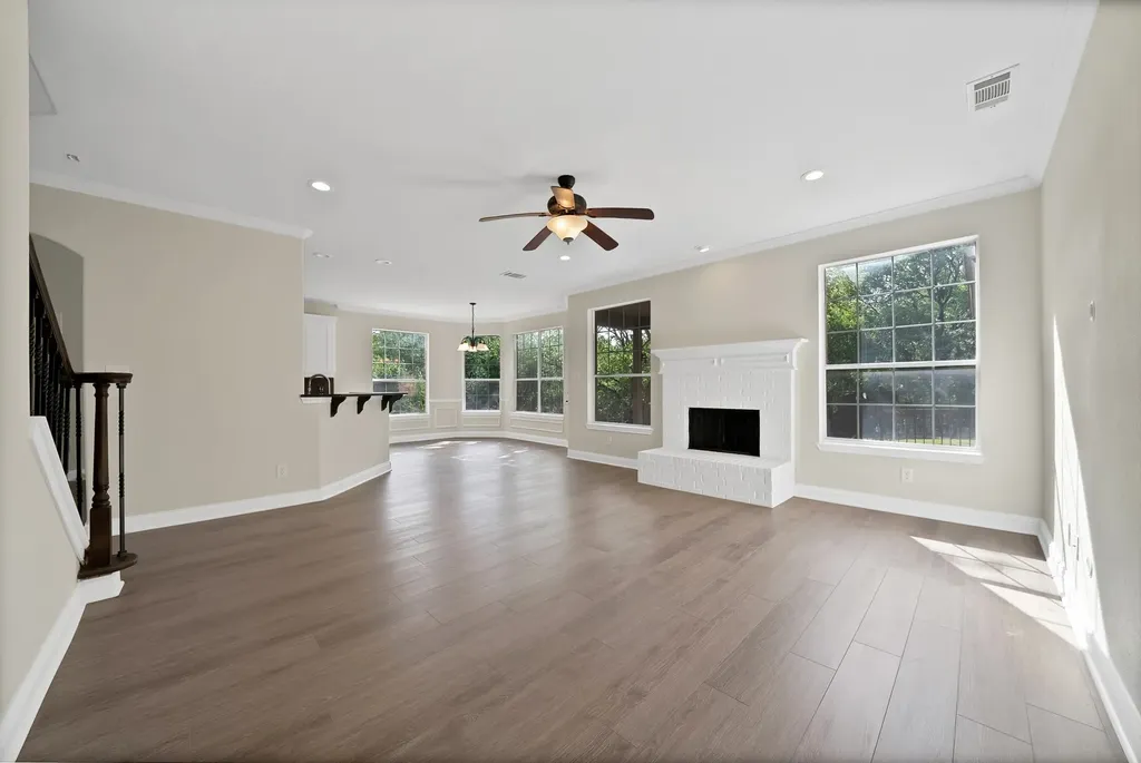 2770 S Lakeview Drive Cedar Hill TX 75104