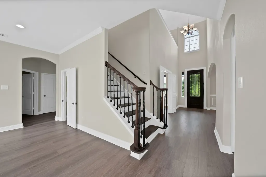 2770 S Lakeview Drive Cedar Hill TX 75104