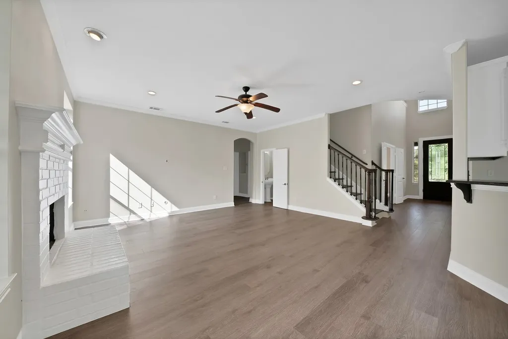 2770 S Lakeview Drive Cedar Hill TX 75104