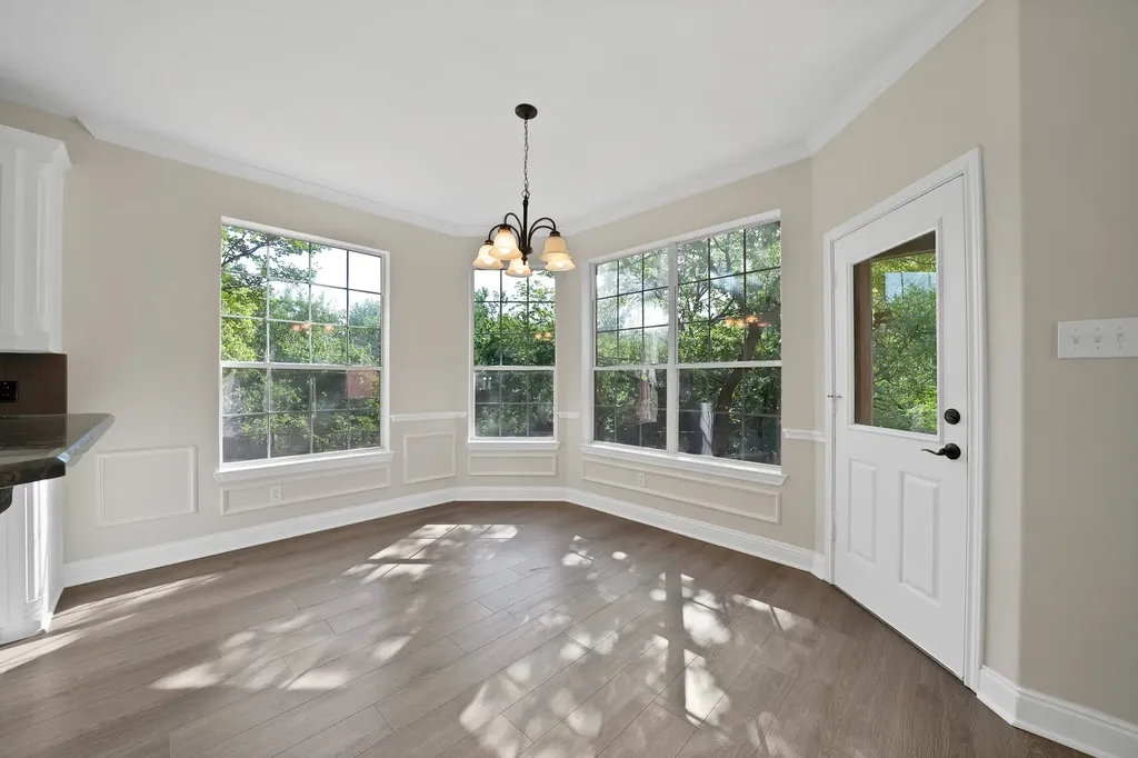 2770 S Lakeview Drive Cedar Hill TX 75104