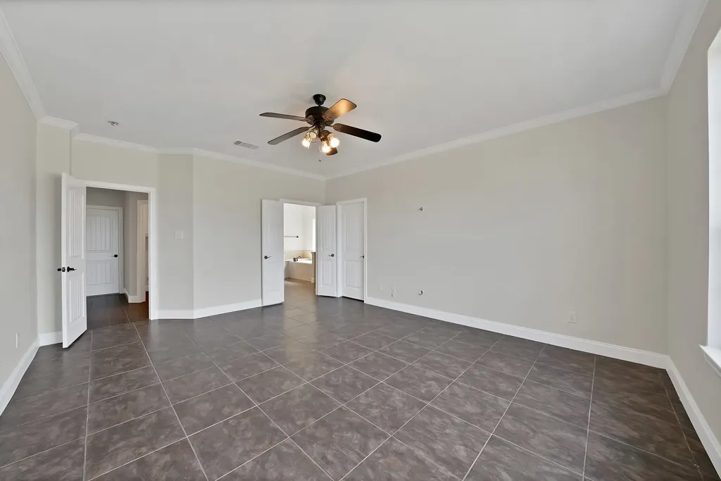 2770 S Lakeview Drive Cedar Hill TX 75104