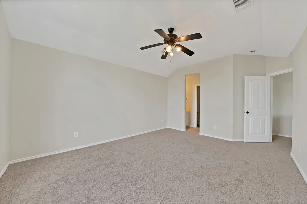 2770 S Lakeview Drive Cedar Hill TX 75104