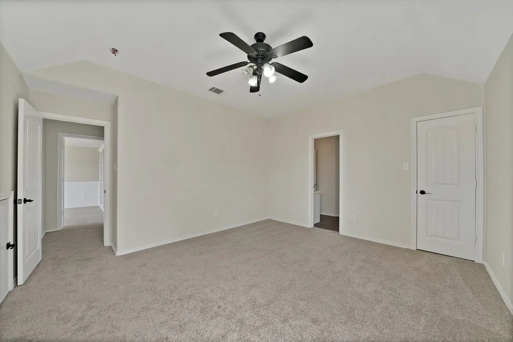 2770 S Lakeview Drive Cedar Hill TX 75104