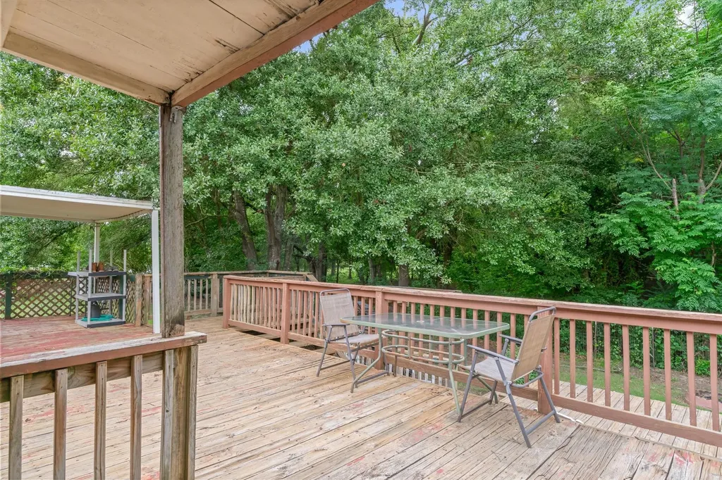 9556 County Road 2400 Quinlan TX 75474