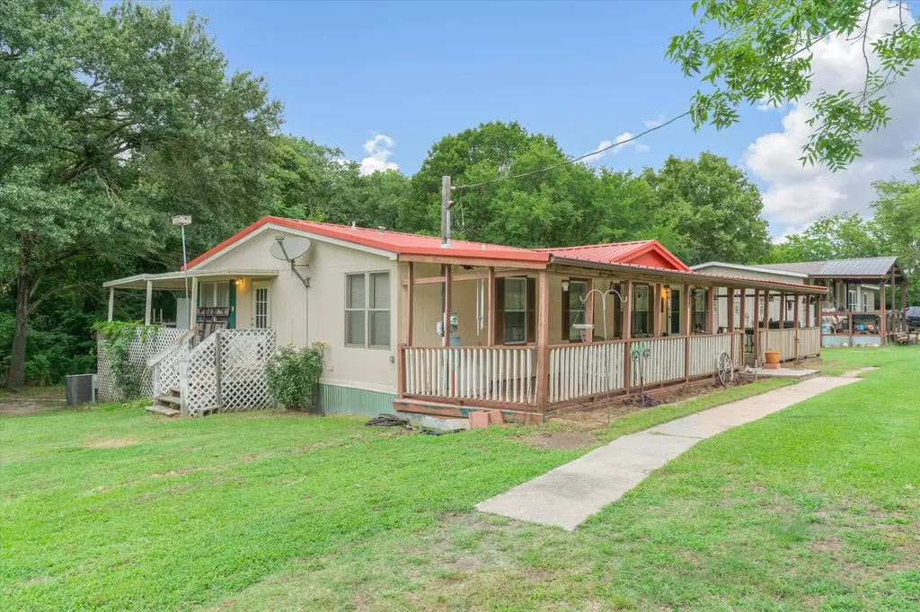 9556 County Road 2400 Quinlan TX 75474