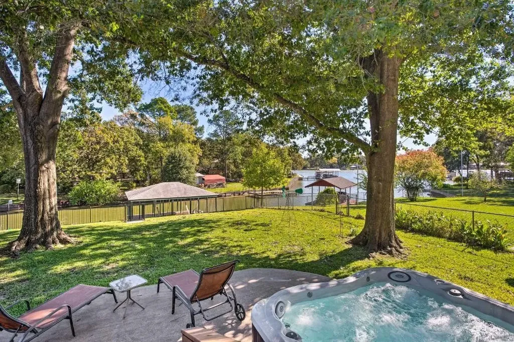 108 Camino Robles Street Gun Barrel City TX 75156