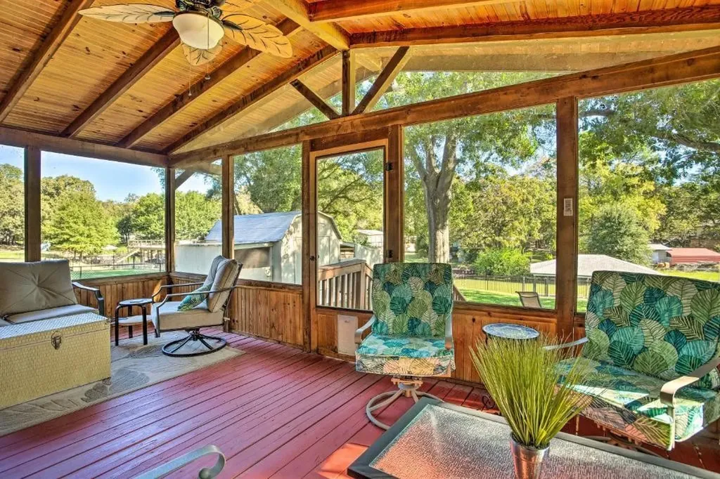108 Camino Robles Street Gun Barrel City TX 75156