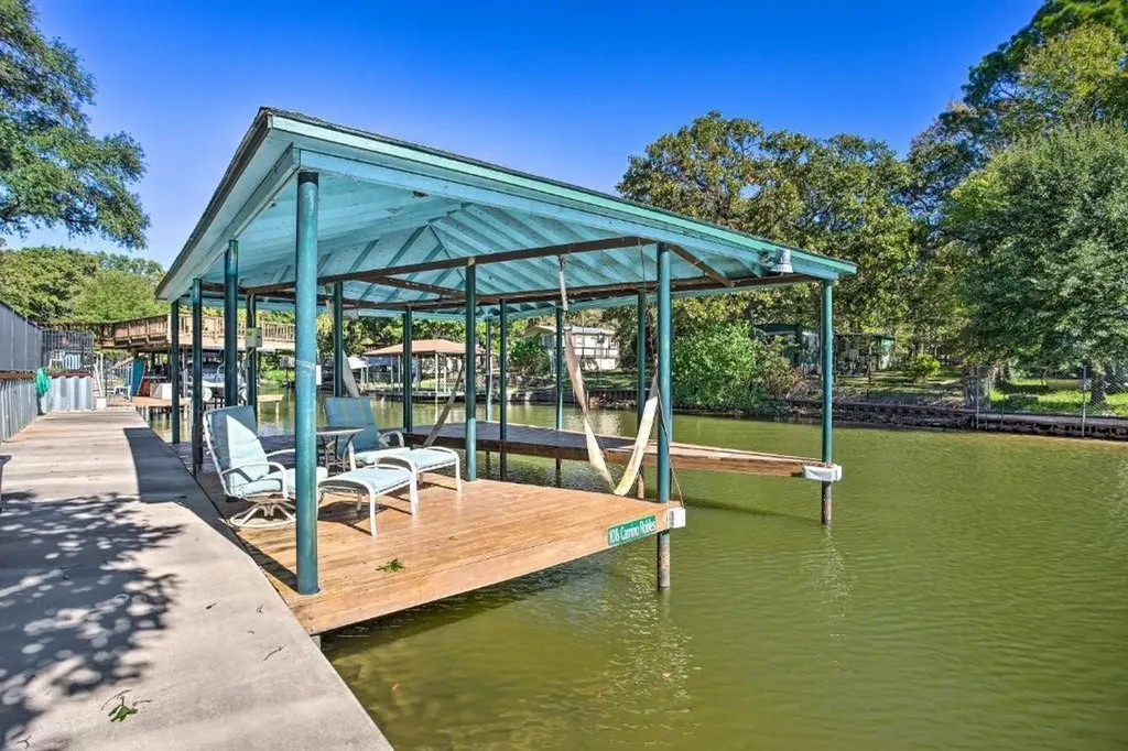 108 Camino Robles Street Gun Barrel City TX 75156