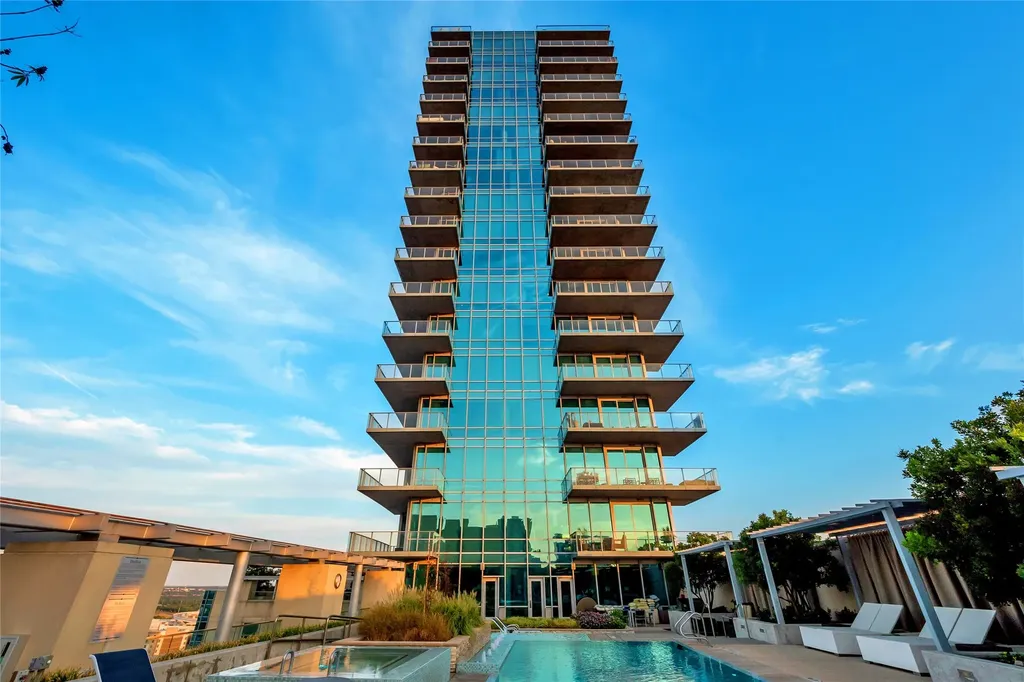 1301 Throckmorton Street Fort Worth TX 76102