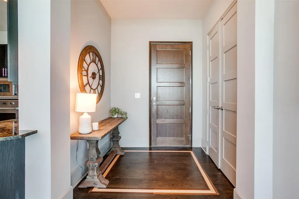 1301 Throckmorton Street Fort Worth TX 76102