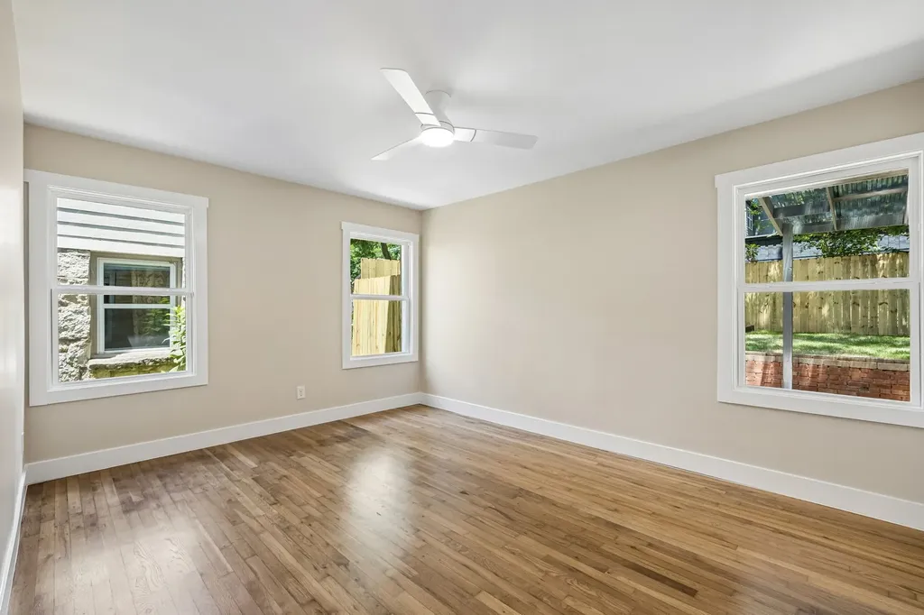 6823 E Grand Avenue Dallas TX 75223