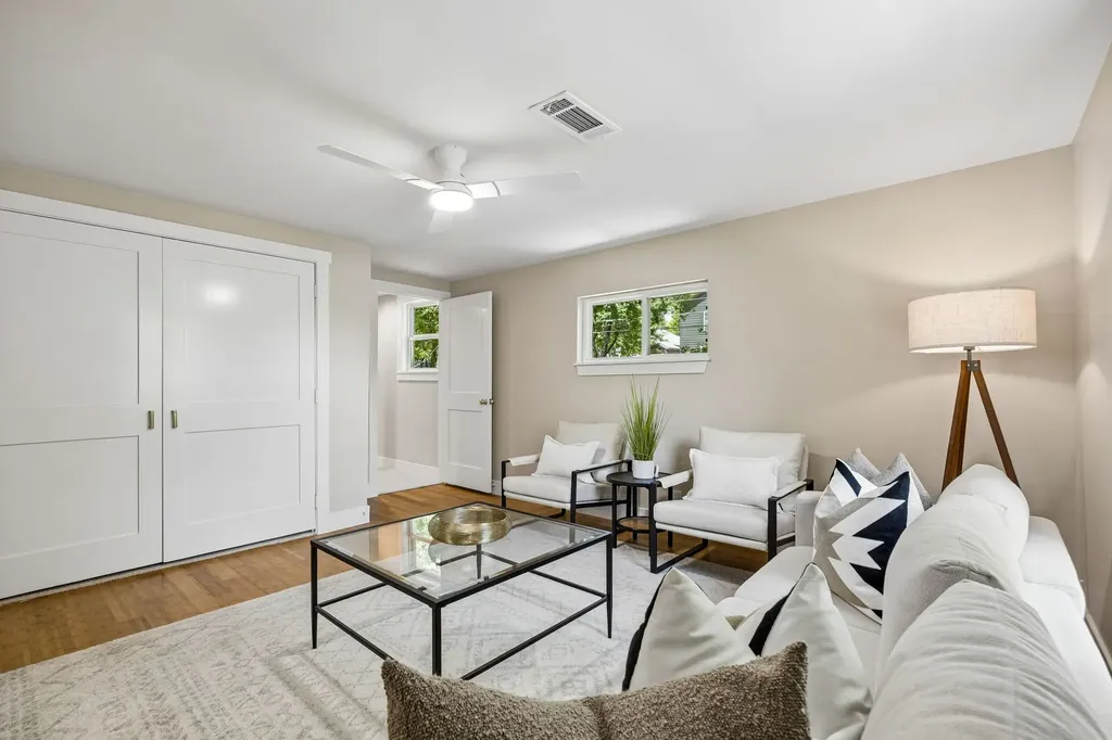 6823 E Grand Avenue Dallas TX 75223