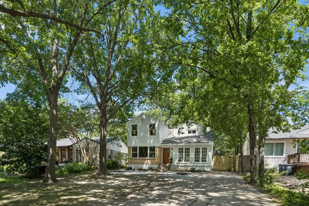 6823 E Grand Avenue Dallas TX 75223