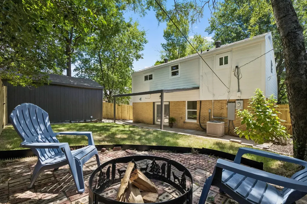 6823 E Grand Avenue Dallas TX 75223